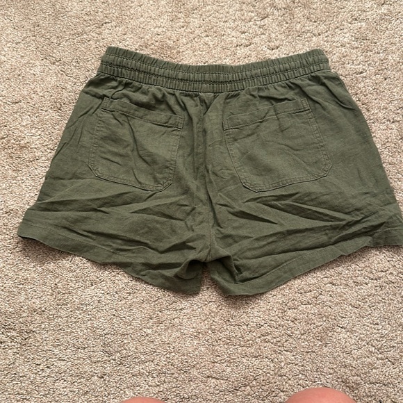 Linen Shorts - Picture 2 of 3